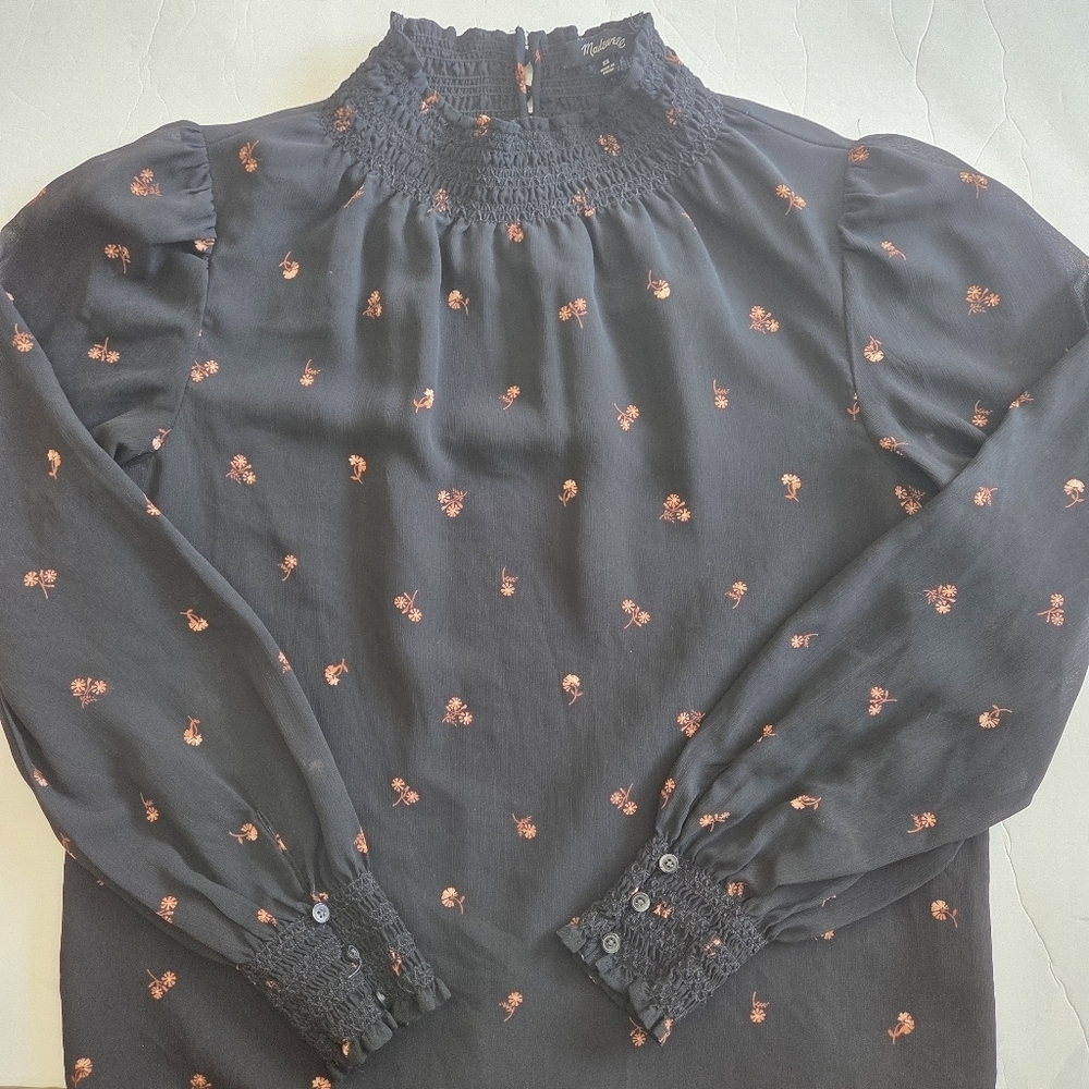 Madewell Smocked Mockneck Top - Picture 4 of 9